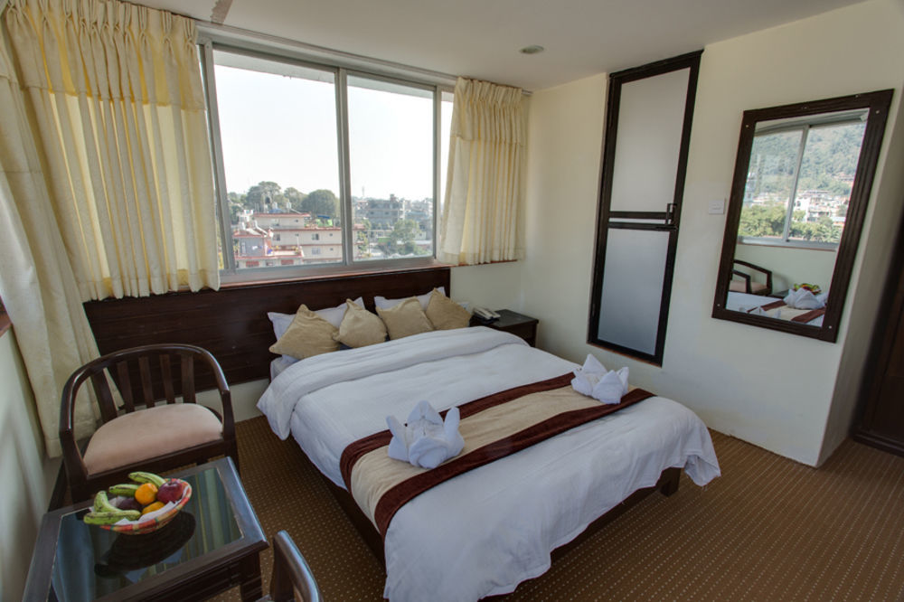 Hotel Lake Star Pokhara Eksteriør billede