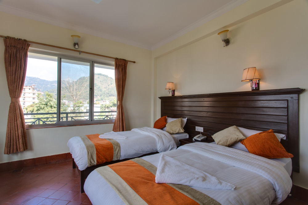 Hotel Lake Star Pokhara Eksteriør billede
