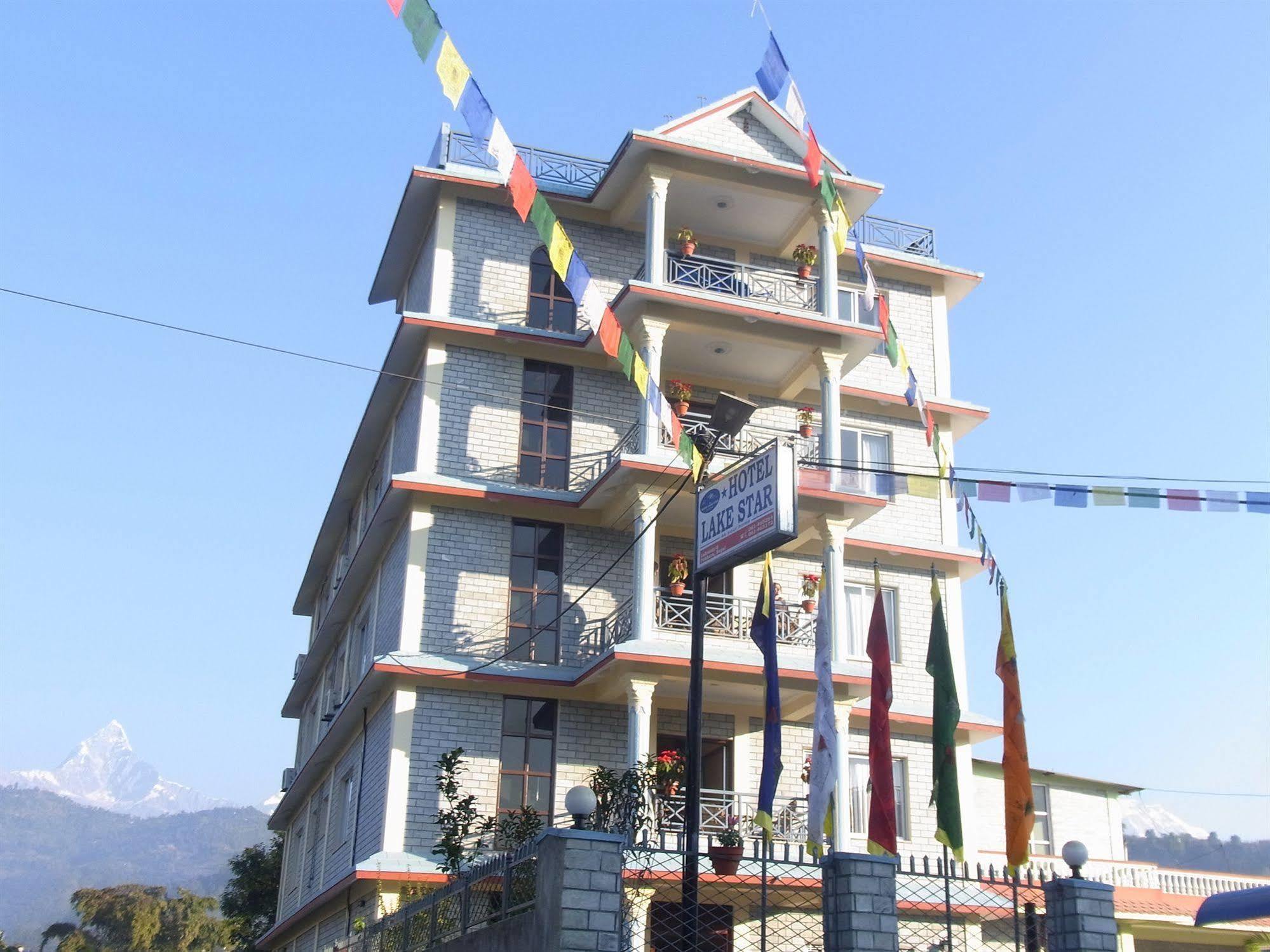 Hotel Lake Star Pokhara Eksteriør billede