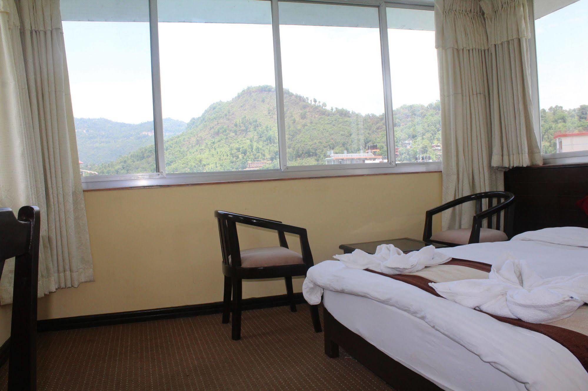 Hotel Lake Star Pokhara Eksteriør billede