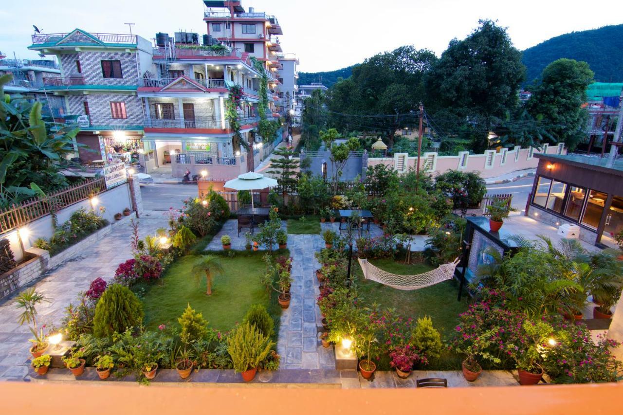 Hotel Lake Star Pokhara Eksteriør billede